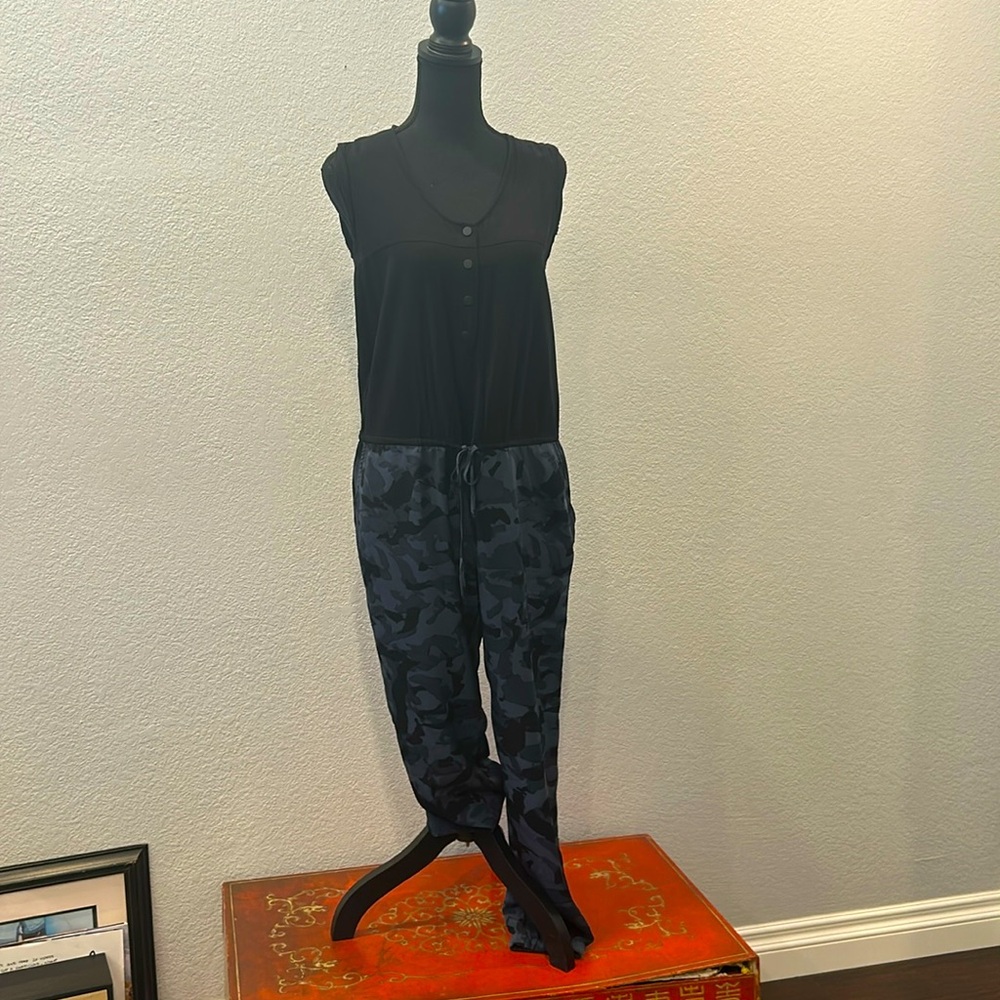 Adorable DNKY Jeans jumpsuit